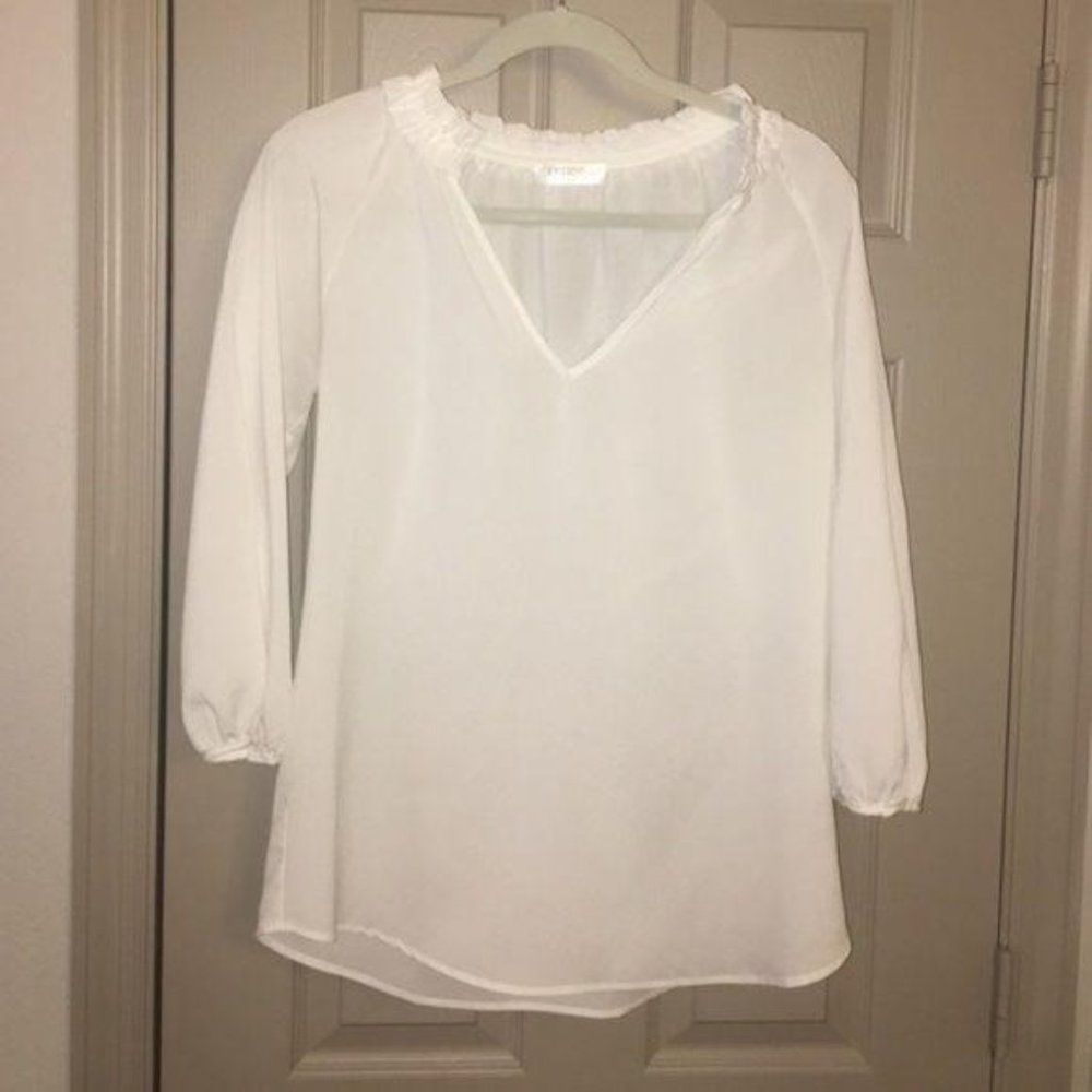 Stitch Fix Renee C White Sheer V Neck Blouse Sz M